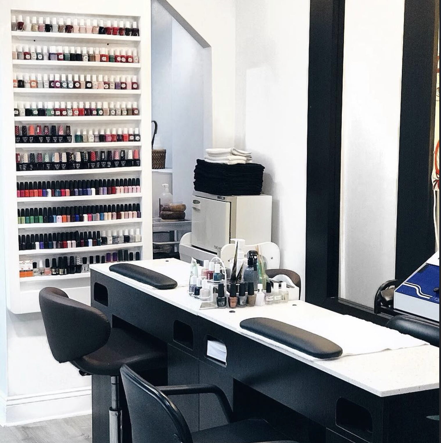Nail station interior